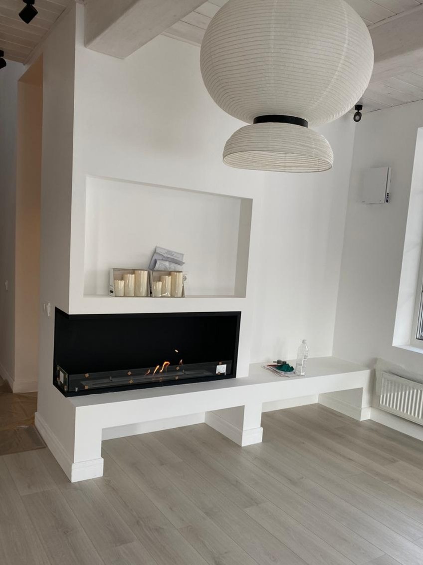 Особенный биокамин Firezo L'angolo Destro 1000 для романтичных вечеров!